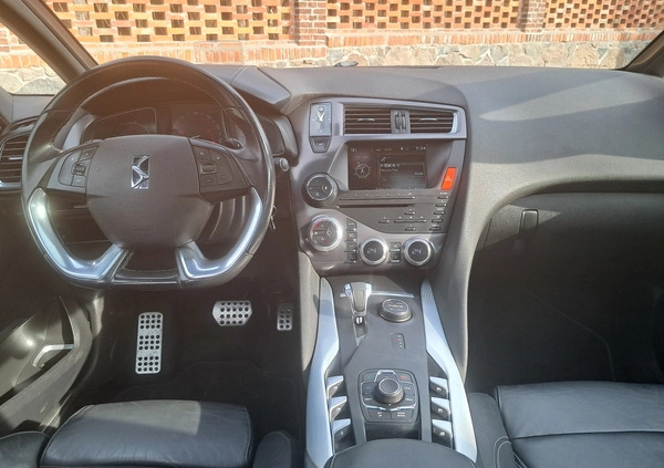 Citroen DS5 cena 44900 przebieg: 163027, rok produkcji 2013 z Sławno małe 232